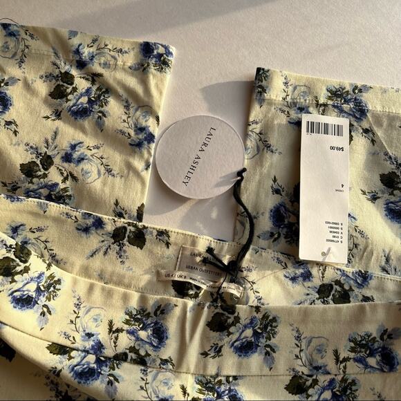 Laura Ashley x Urban Outfitters High Rise Floral Kick Flare Pant - Picture 5 of 8